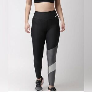 Nike women’s Black Gray power Leggings ‘just do it’ black gray color block small